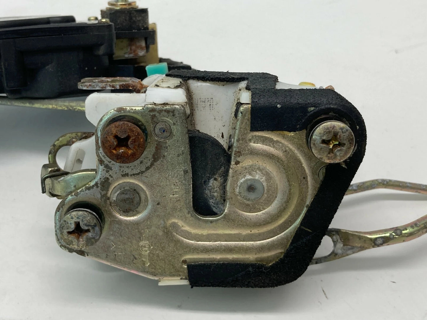 1997-2001 HYUNDAI TIBURON FRONT RIGHT SIDE DOOR LOCK LATCH RELEASE ACTUATOR OEM