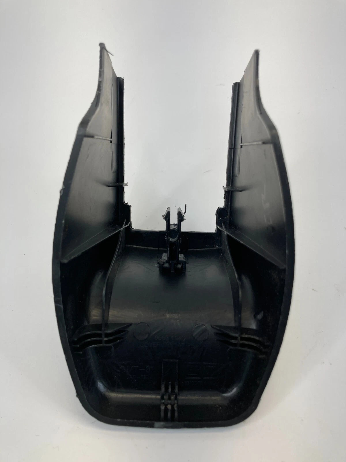 2012-2015 CHEVROLET CAPTIVA SPORT FRONT SEAT TRACK END CAP COVER TRIM 96631140