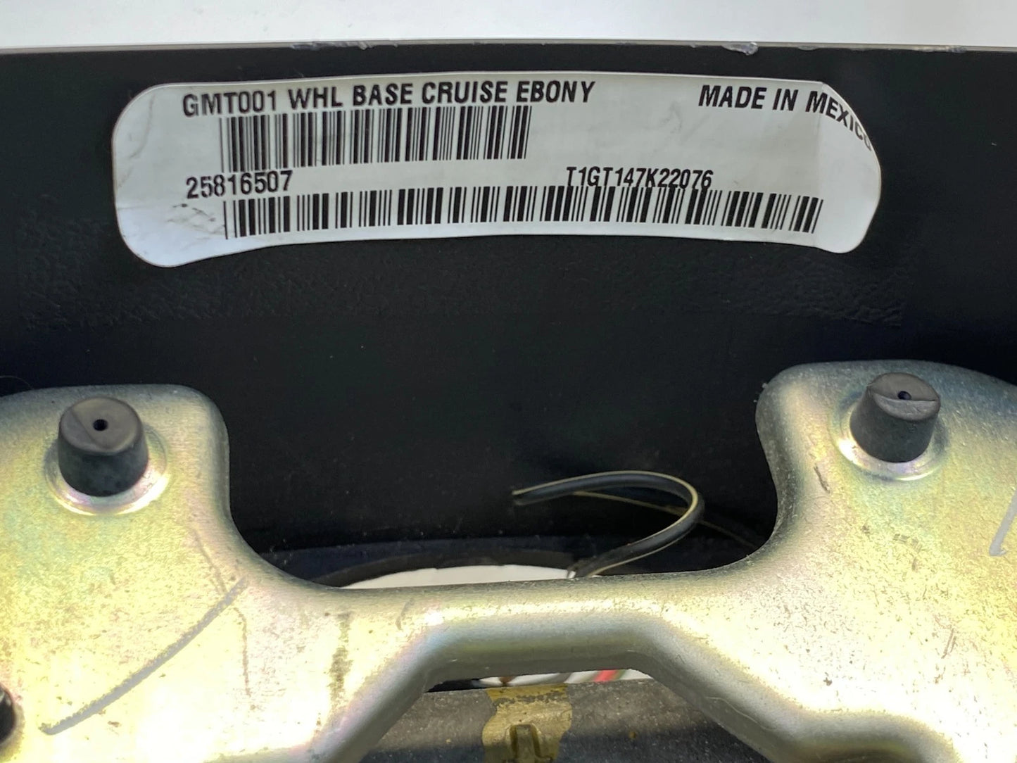 2006-2011 CHEVROLET HHR STEERING WHEEL WITH CRUISE CONTROL 25816507 OEM