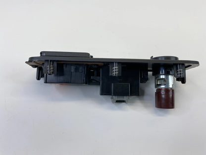 09 10 CHEVROLET TRAVERSE REAR CONSOLE AUDIO VIDEO IMPUT PLUG POWER POWER PORT