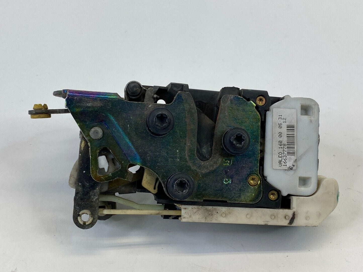 2000-2006 GMC Yukon Front Right Door Lock Latch Actuator Release 16637778