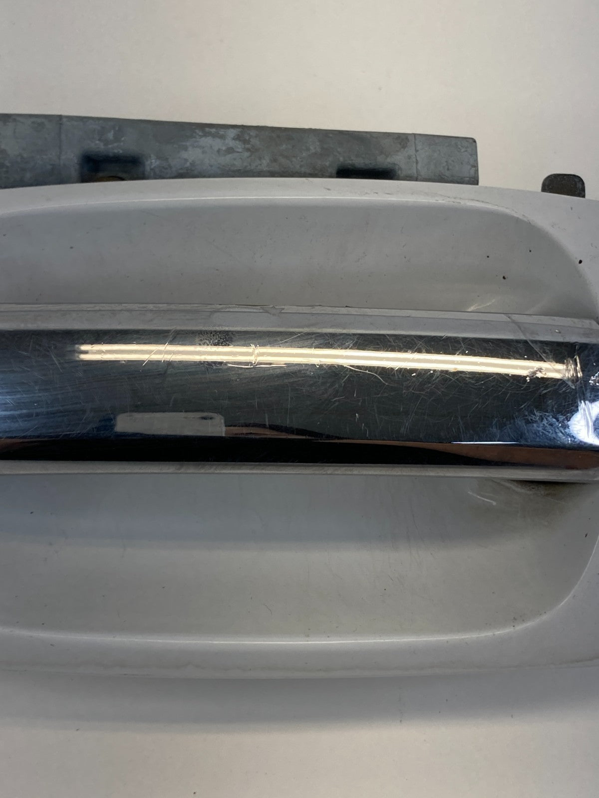 2003 2004 Lincoln Navigator Rear Left Side Exterior Door Handle 2L14-7826601