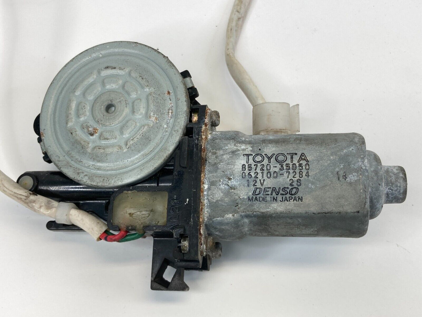 1996-1998 Toyota 4Runner Front Left Driver Side Door Window Motor 85720-35050