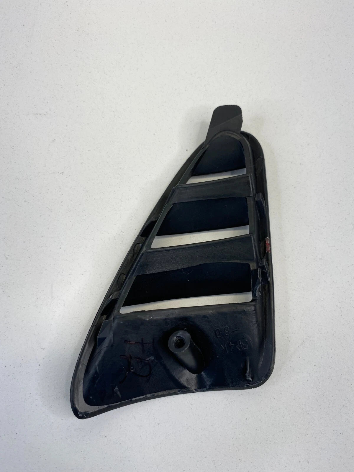 04-08 MAZDA 3 MAZDA3 DASH RIGHT SIDE A/C AIR VENT DEFROSTER GRILLE DUCT OEM