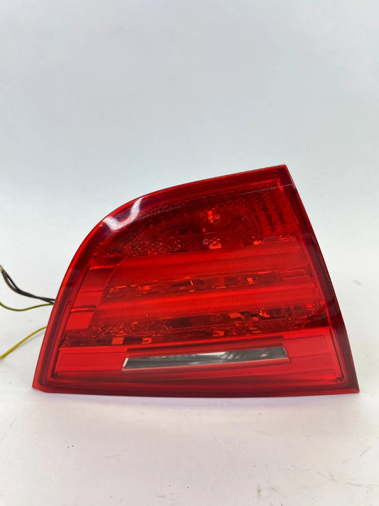 2009-2011 BMW 328I XDRIVE REAR RIGHT PASSENGER INNER TAILLIGHT LAMP 7289427 OEM