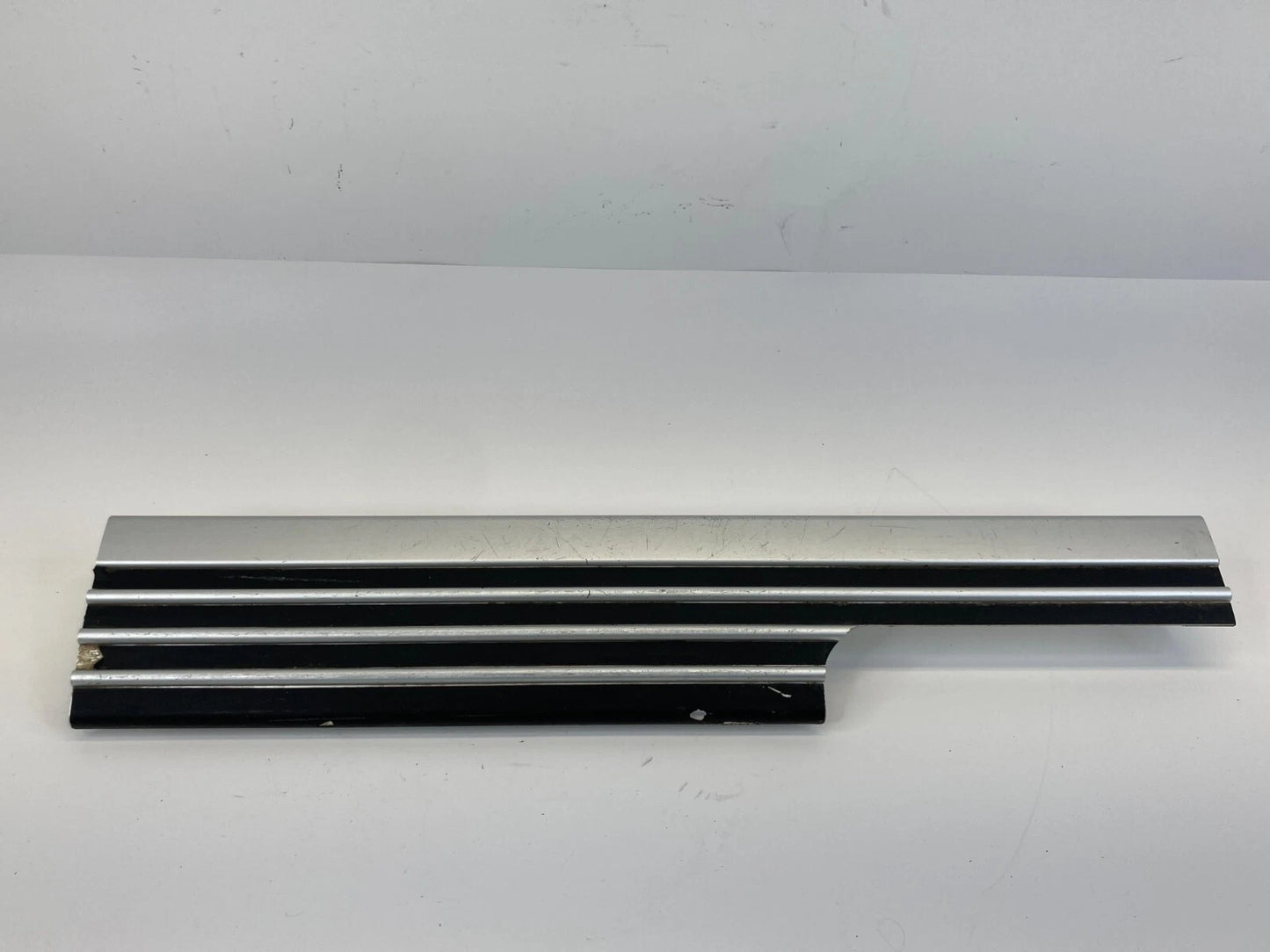 03-07 LAND ROVER RANGE ROVER FRONT RIGHT SIDE DOOR TRIM STEP SILL SCUFF PLATE