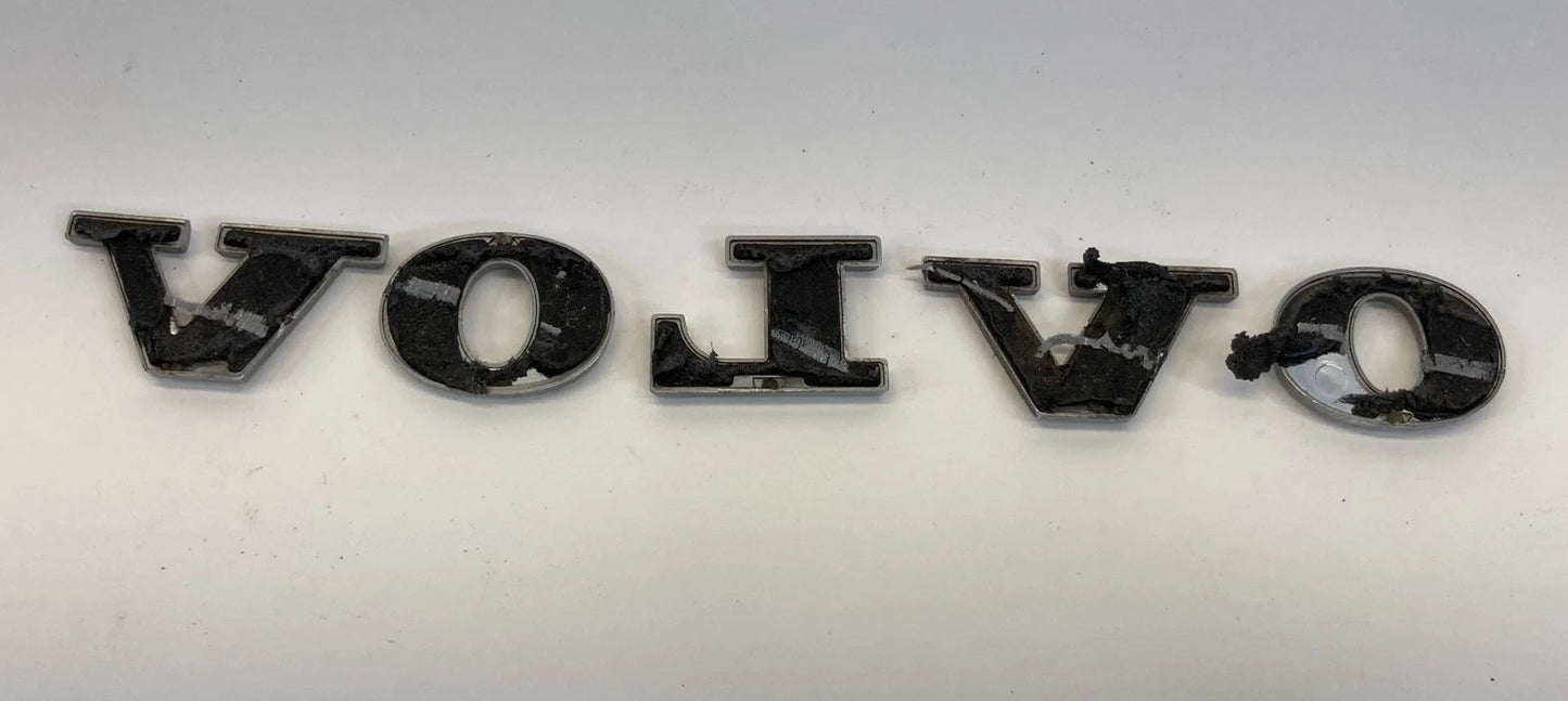 2004-2010 VOLVO S40 2.4I REAR TRUNK LID EMBLEM LOGO NAMEPLATE SET OEM