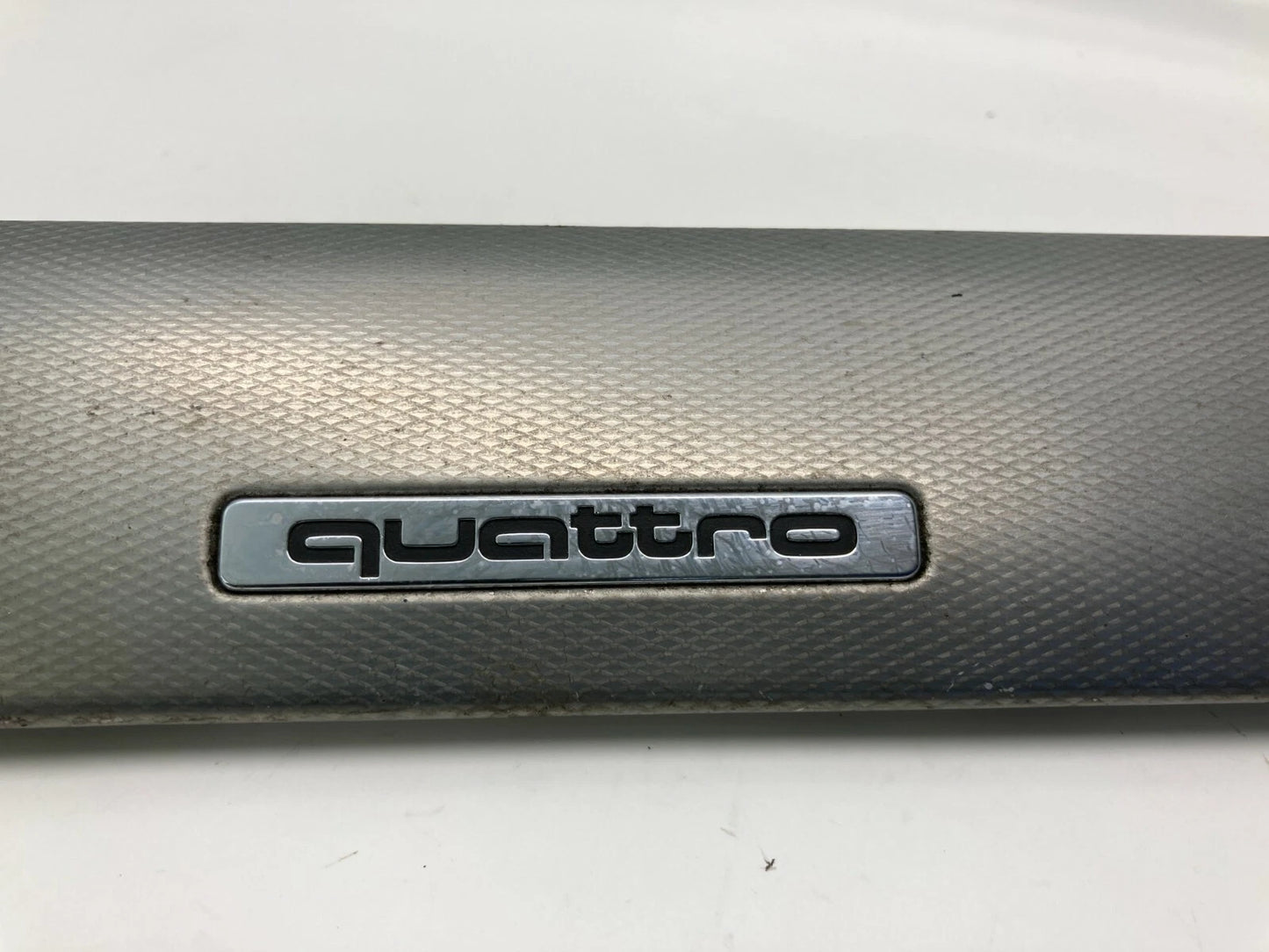 2002-2005 AUDI A4 QUATTRO RIGHT PASSENGER DASH TRIM SILVER BEZEL 8E1853190AC