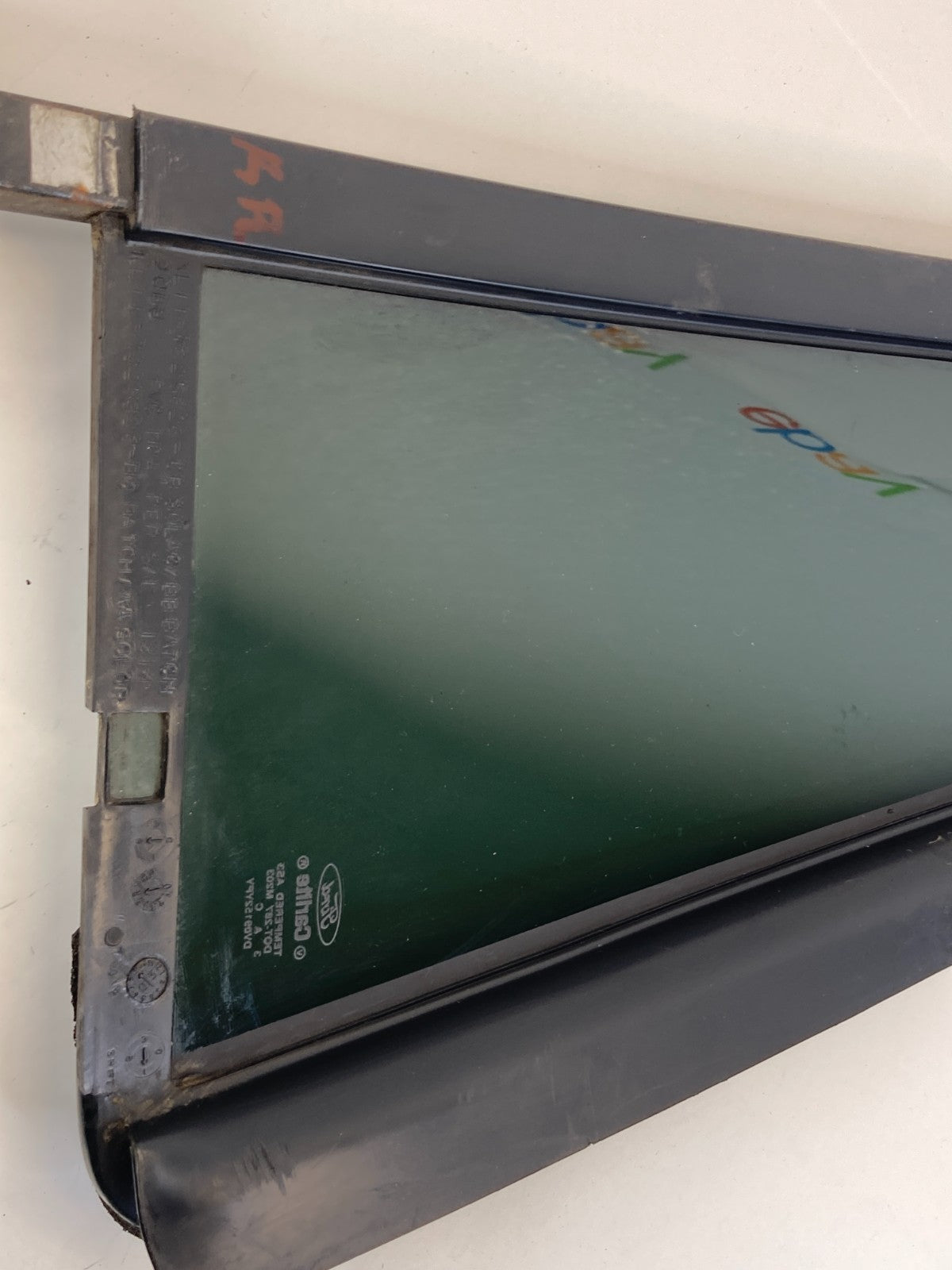 2003 04 05 2006 Lincoln Navigator Rear Right Back Door Side Vent Window Glass