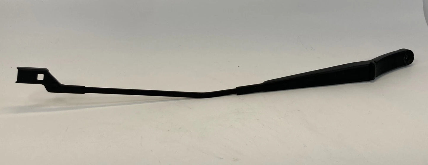 2009-2012 VOLKSWAGEN CC FRONT RIGHT WINDSHIELD WIPER ARM HOLDER UNIT OEM FACTORY
