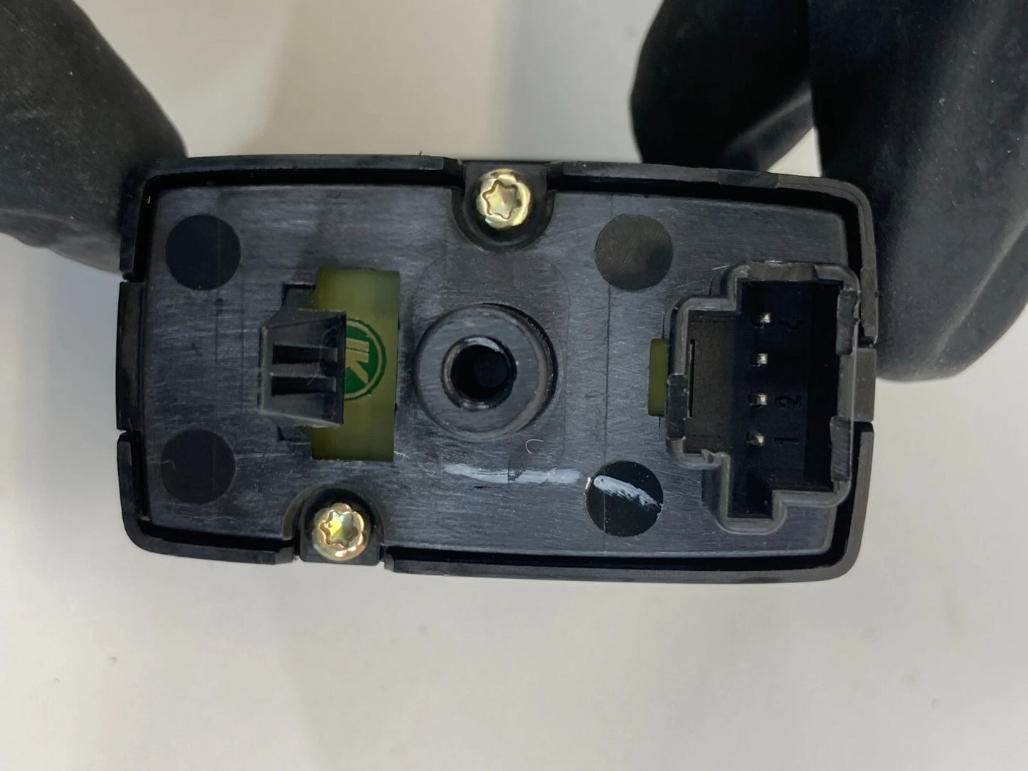 2006 2007 MERCEDES-BENZ ML500 REAR RIGHT BACK DOOR WINDOW SWITCH A2518200510