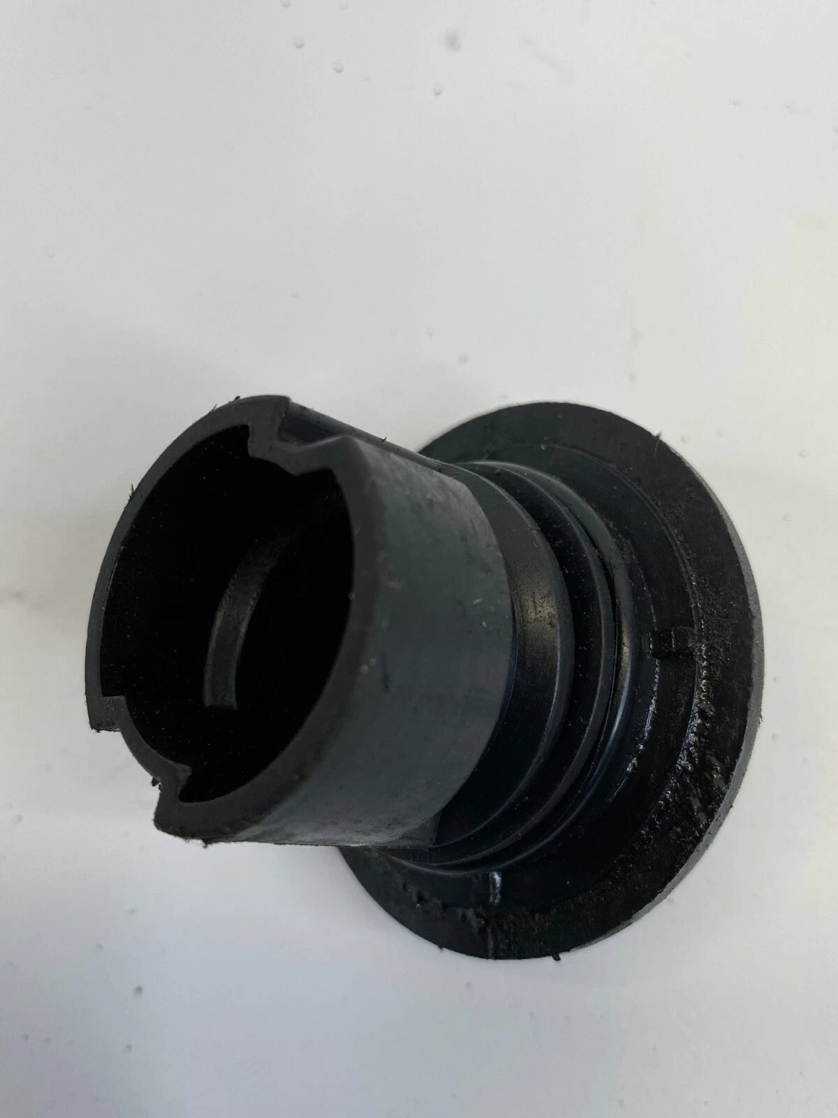 2009-2020 DODGE JOURNEY 3.5L ENGINE OIL FILLER CAP COVER LID OEM