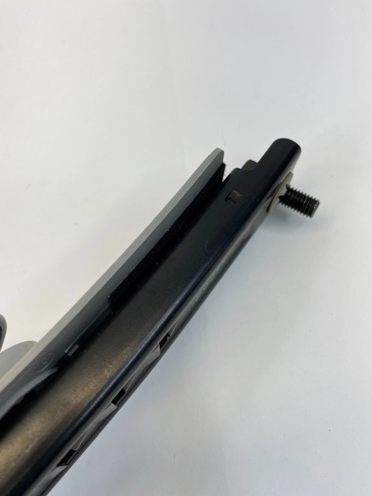 2001 2002 2003 2004 2005 HONDA CIVIC SEDAN FRONT SEAT BELT HEIGHT ADJUSTER OEM