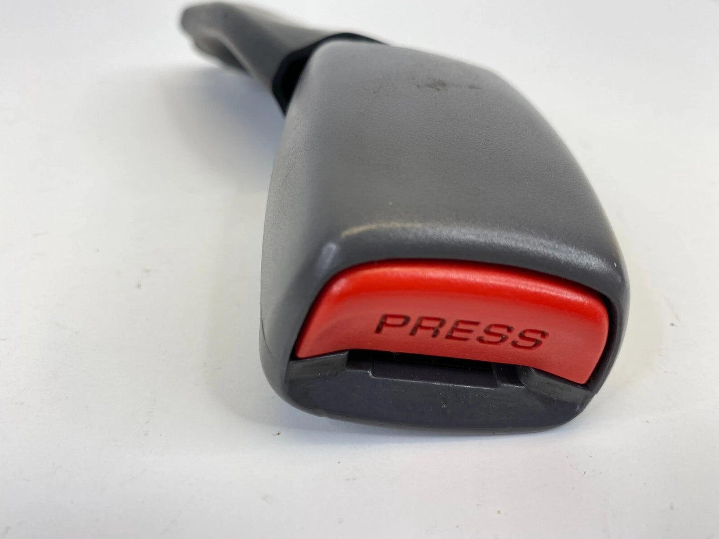 2000-2001 TOYOTA CELICA REAR RH PASSENGER SEAT BELT BUCKLE OEM FACTORY NSB1053