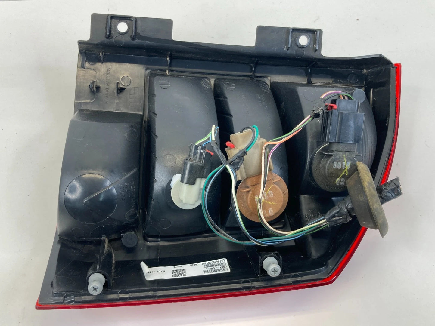 2007 2010 JEEP COMPASS REAR LEFT RR LH DRIVER SIDE TAIL LIGHT TAILLIGHT LAMP OEM