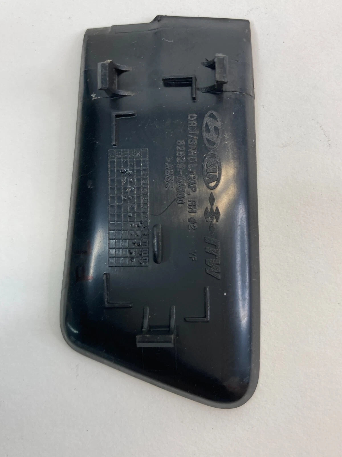 11-14 HYUNDAI SONATA FRONT RIGHT DOOR INNER HANDLE SCREW CAP COVER 826293S000