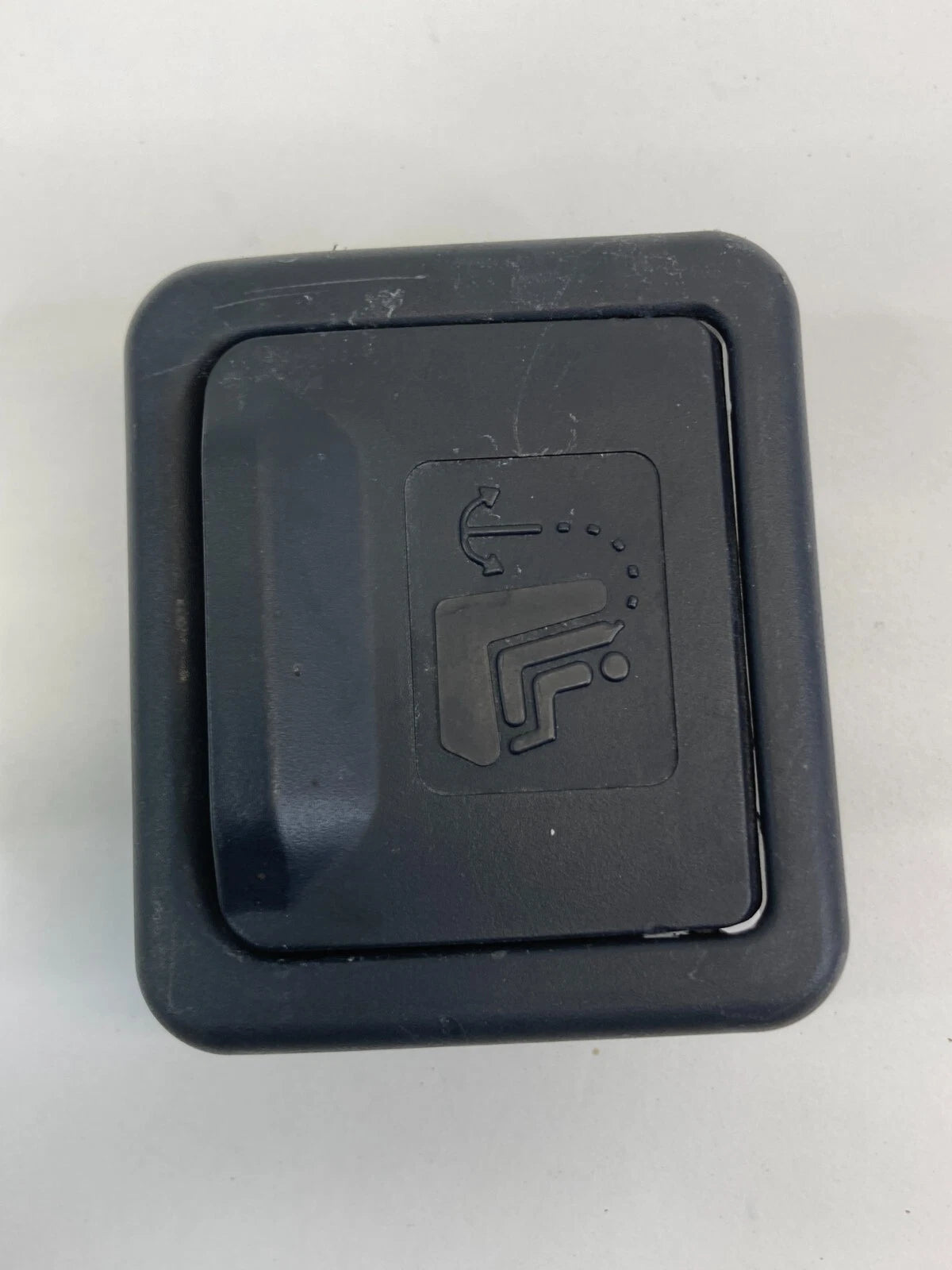 11-14 HYUNDAI SONATA BACK DECK SEAT CHILD SAFETY ANCHOR HOOK COVER TRIM OEM