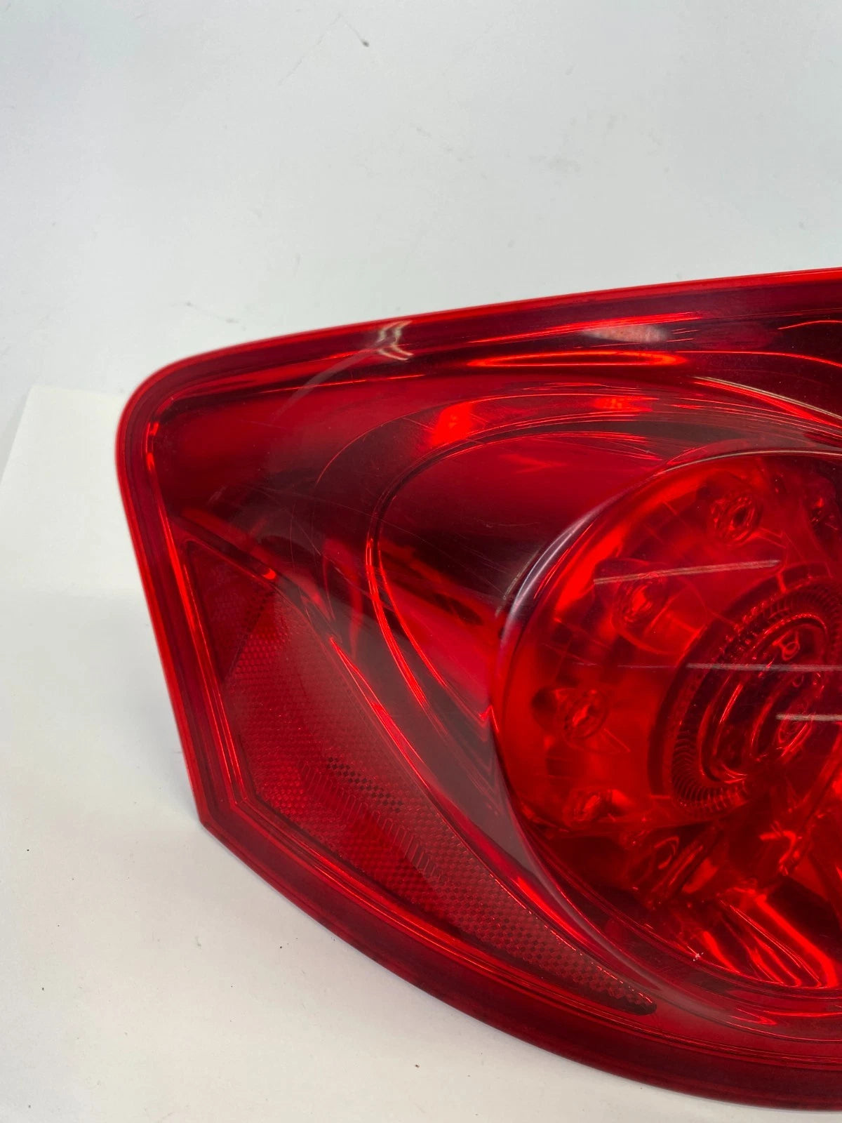 2009-2013 Infiniti G37 Sedan Rear Left Side Tail Light Taillight Outer Lamp OEM