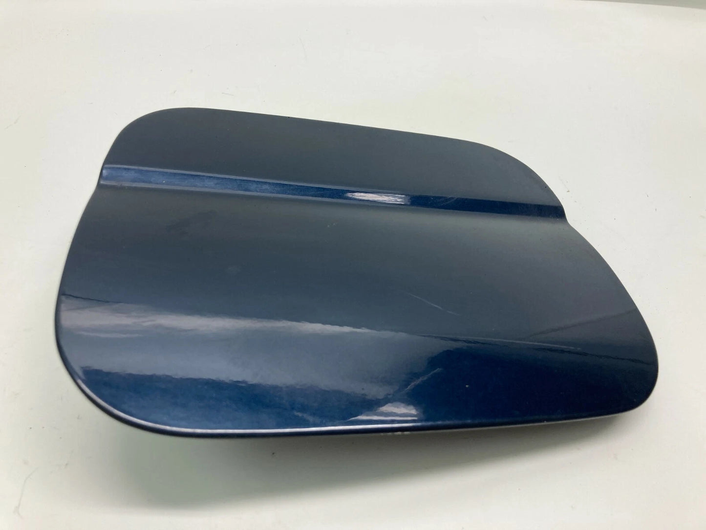 2010-2014 10-14 SUBARU LEGACY SEDAN 4-DR FUEL FILLER DOOR GAS TANK LID COVER OEM