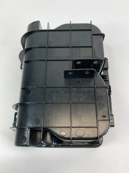 2003 03 INFINITI G35 SEDAN CENTER CONSOLE CUP HOLDER 68430-AL500 OEM