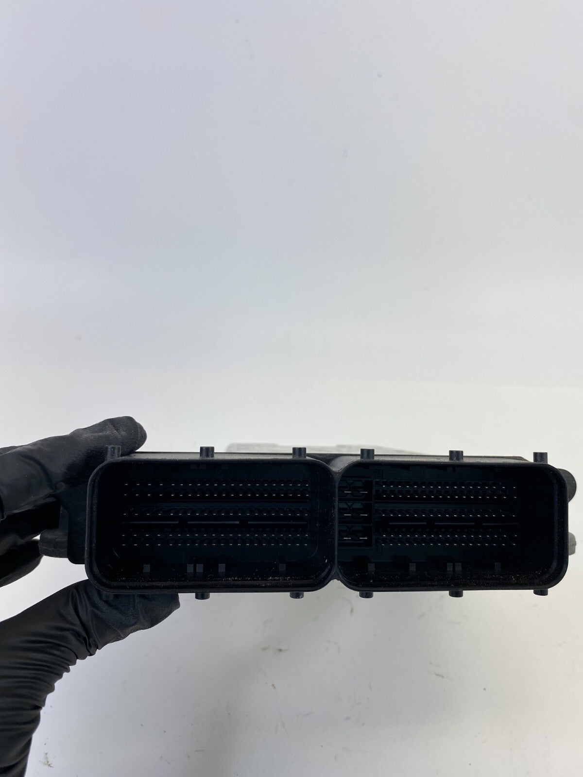 2011 2012 VW Volkswagen Touareg 3.0L Engine Computer Control Module ECM ECU PCM