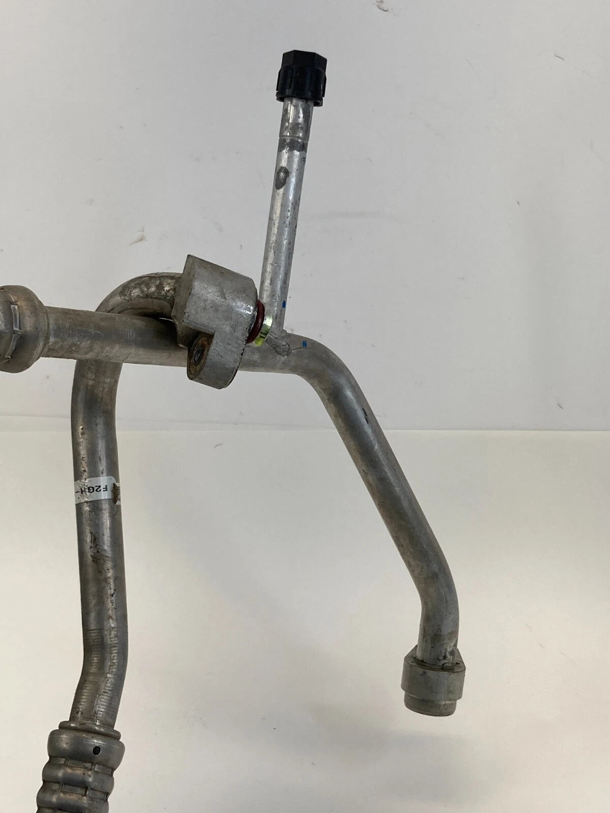 2015 2016 2017 2018 FORD EDGE 2.0L L4 A/C REFRIGERANT SUCTION HOSE LINE TUBE OEM