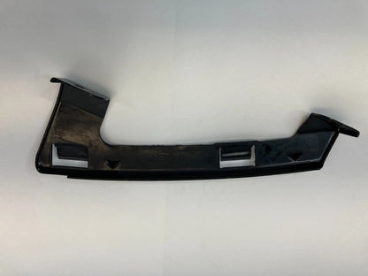 07-10 HYUNDAI ELANTRA FRONT RIGHT BUMPER COVER UPPER RETAINER BRACKET MOUNTING