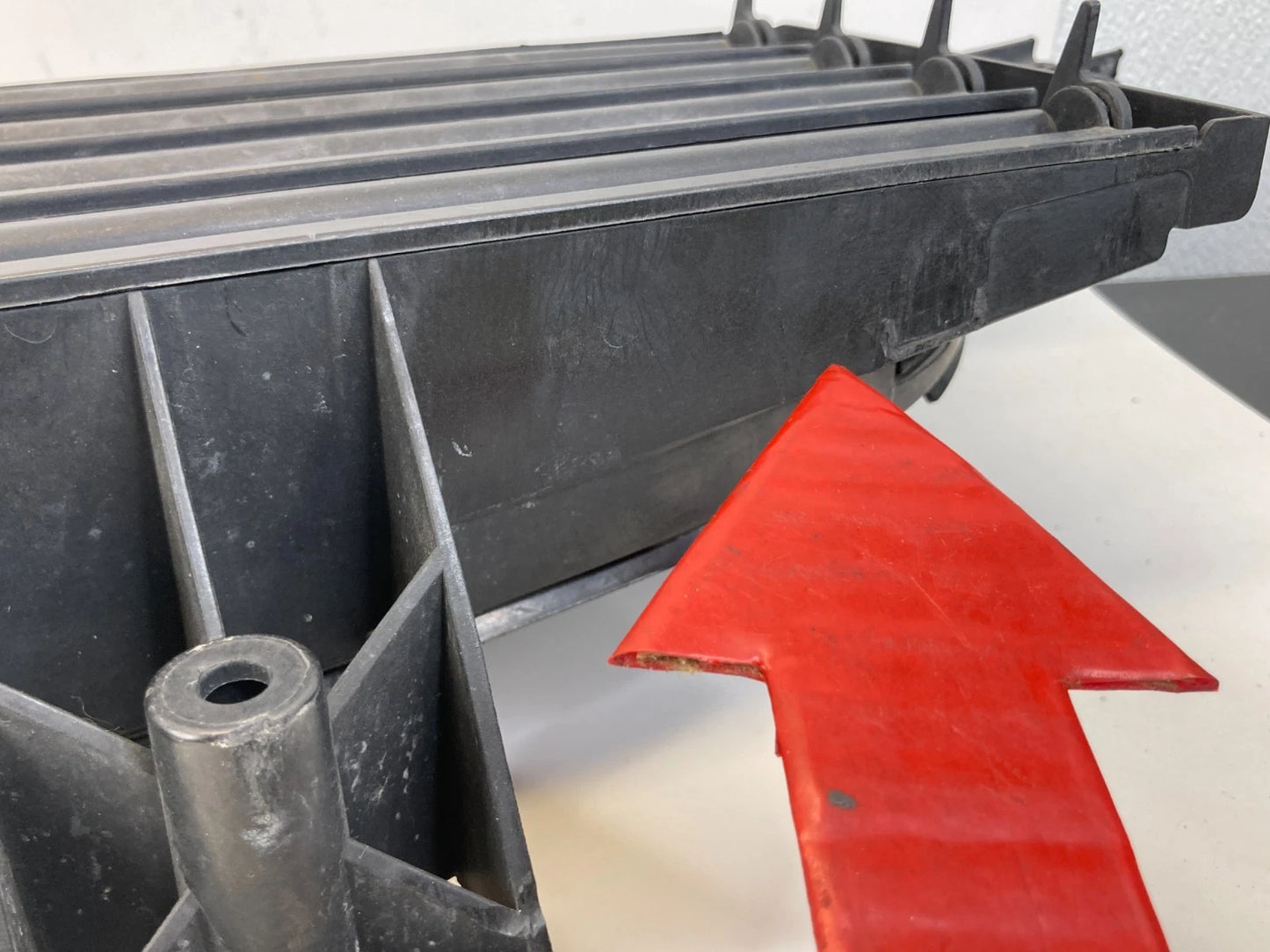 13 14 15 16 Dodge Dart Lower Front Bumper Shutter Grill Grille 68140950 OEM