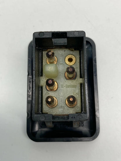 93 94 95 96 97 VOLVO 850 REAR RIGHT SIDE POWER WINDOW SWITCH BUTTON 3523120 OEM