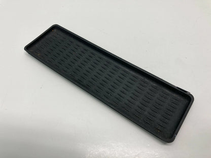 2000-2006 BMW X5 REAR CONSOLE RUBBER INSERT CENTER ARMREST MAT 51-16-8-249-687 1