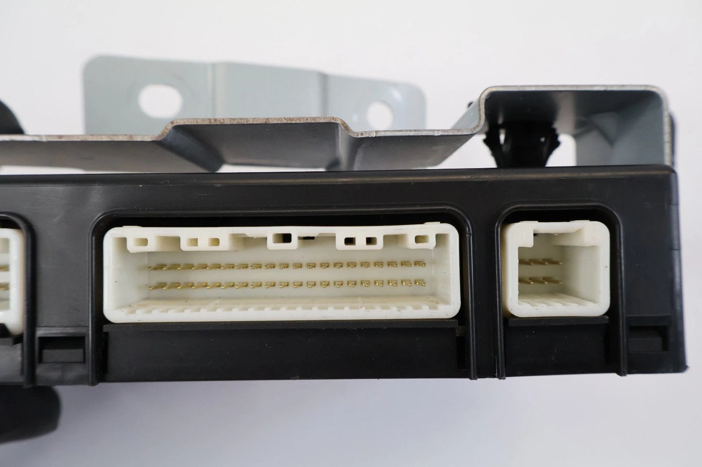 2010-2013 SUZUKI KIZASHI DOOR LOCKING LOCK CONTROL MODULE 37171-57L01 OEM