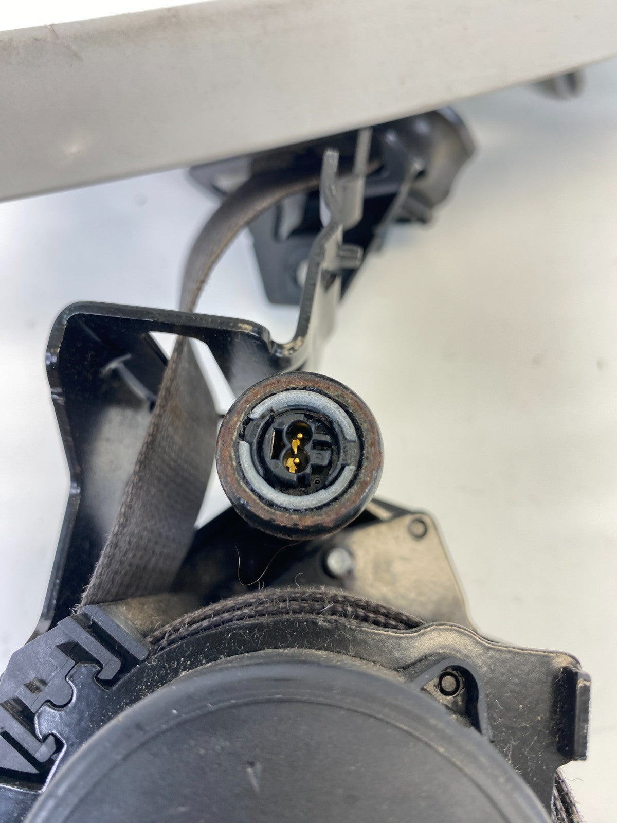 2011-2015 Buick Enclave Front Left Driver Side Seat Belt Retractor 22783051 OEM