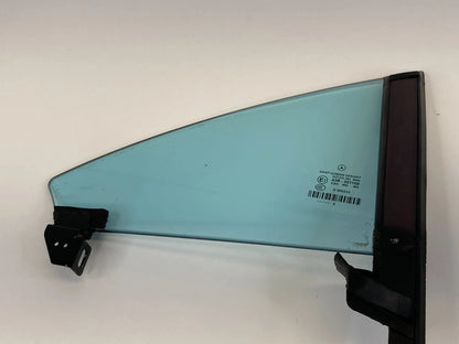 06 MERCEDES CLS500 REAR RIGHT SIDE BACK VENT QUARTER WINDOW GLASS A219-737-06-30