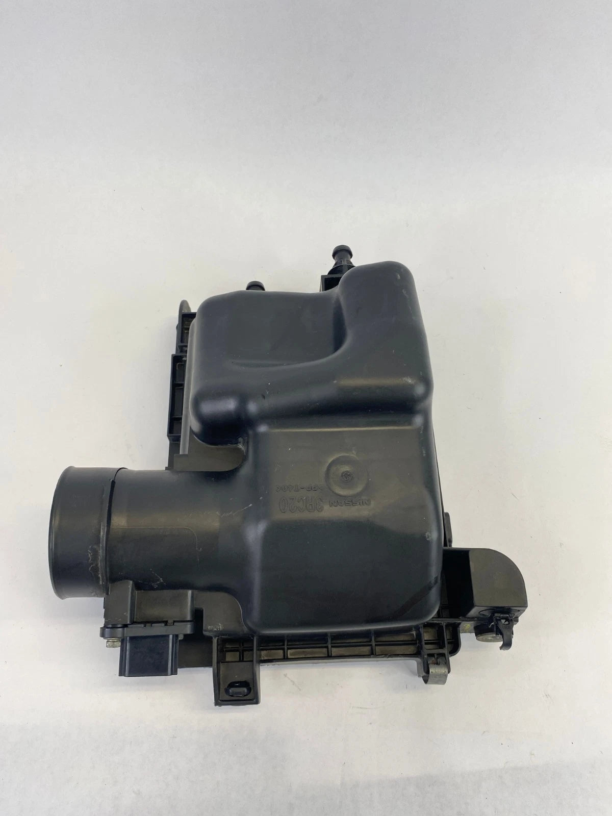 2013-2019 NISSAN SENTRA ENGINE AIR CLEANER BOX CASE UPPER OEM FACTORY 165003RC2A