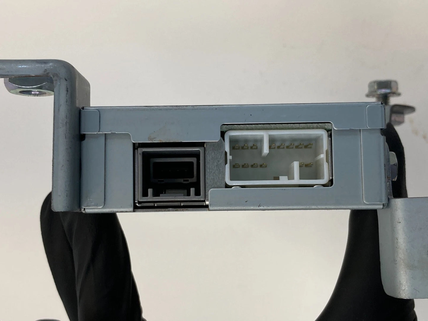 2009-2012 ACURA RDX BASE TECH USB AUDIO INTERFACE ADAPTER MODULE OEM 39113STKA01