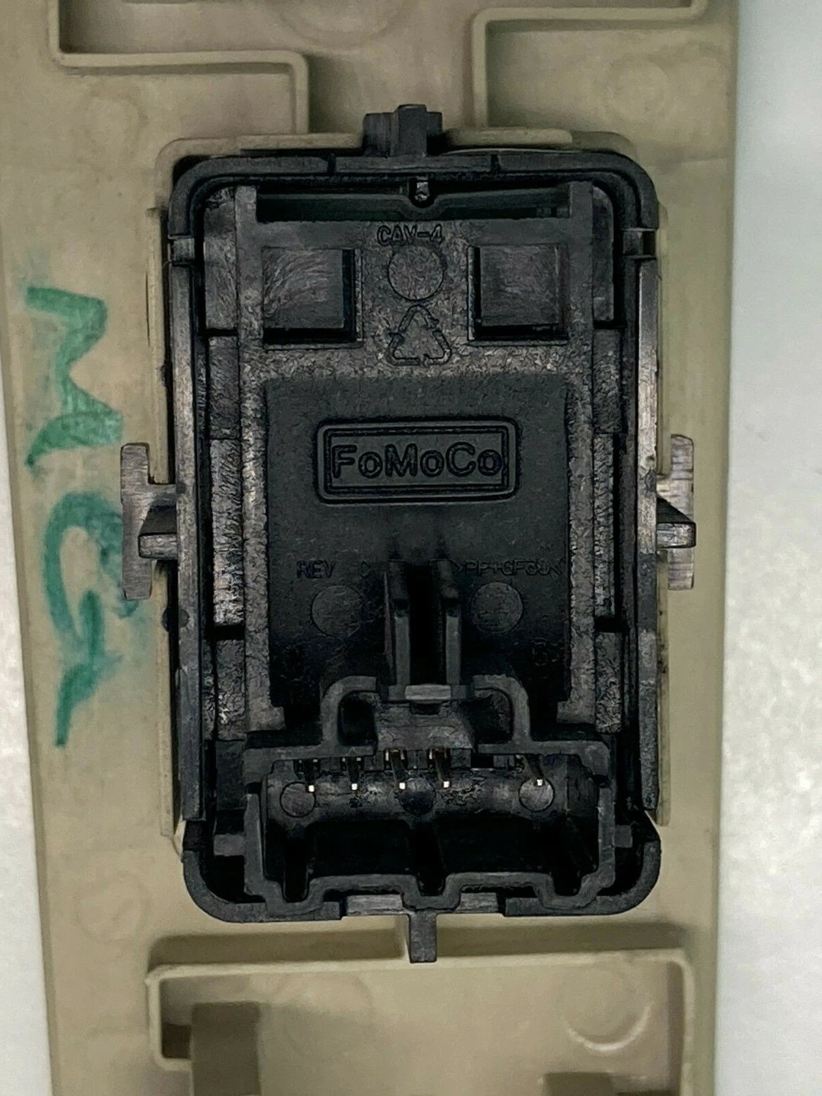 13-16 LINCOLN MKZ REAR LEFT SIDE DOOR POWER WINDOW SWITCH BEZEL DP5314A568A OEM