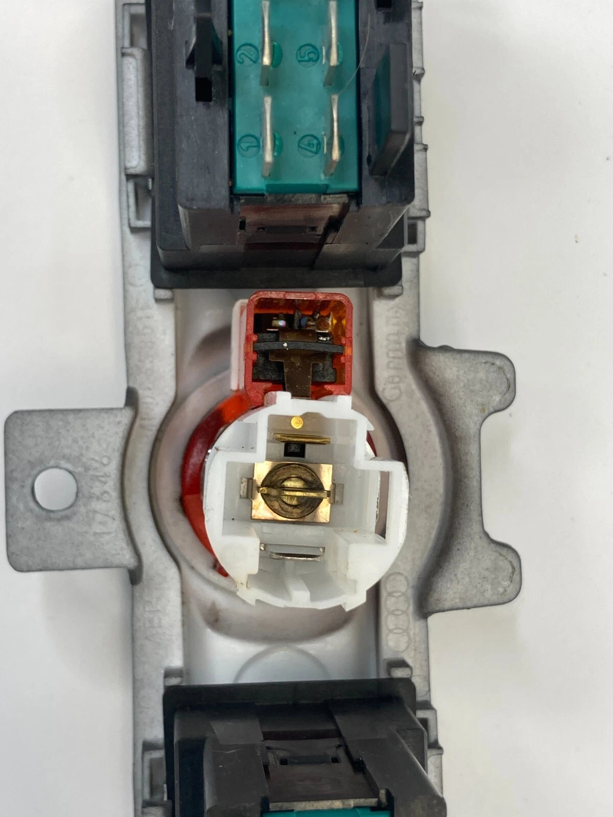2005 2006 AUDI A6 QUATTRO REAR CONSOLE HEATED SEAT SWITCH POWER OUTLET OEM