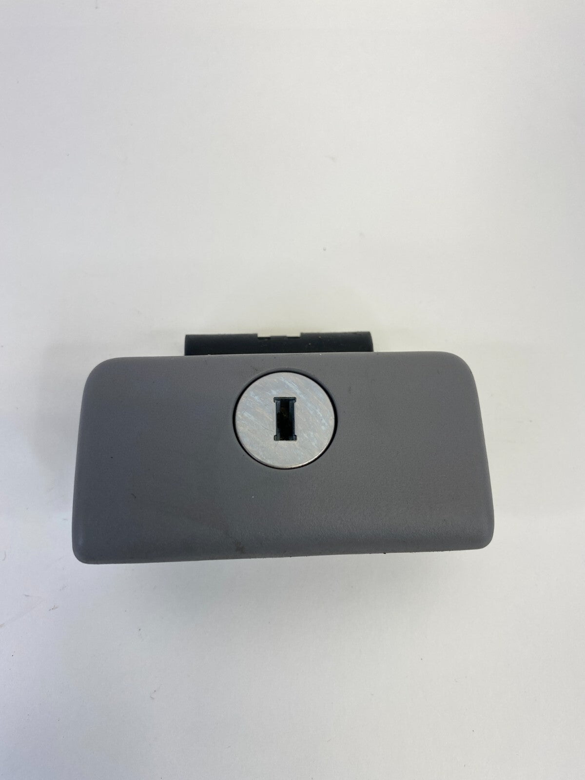 2002-2006 Toyota Camry Glove Box Storage Compartment Latch Lock Door Handle