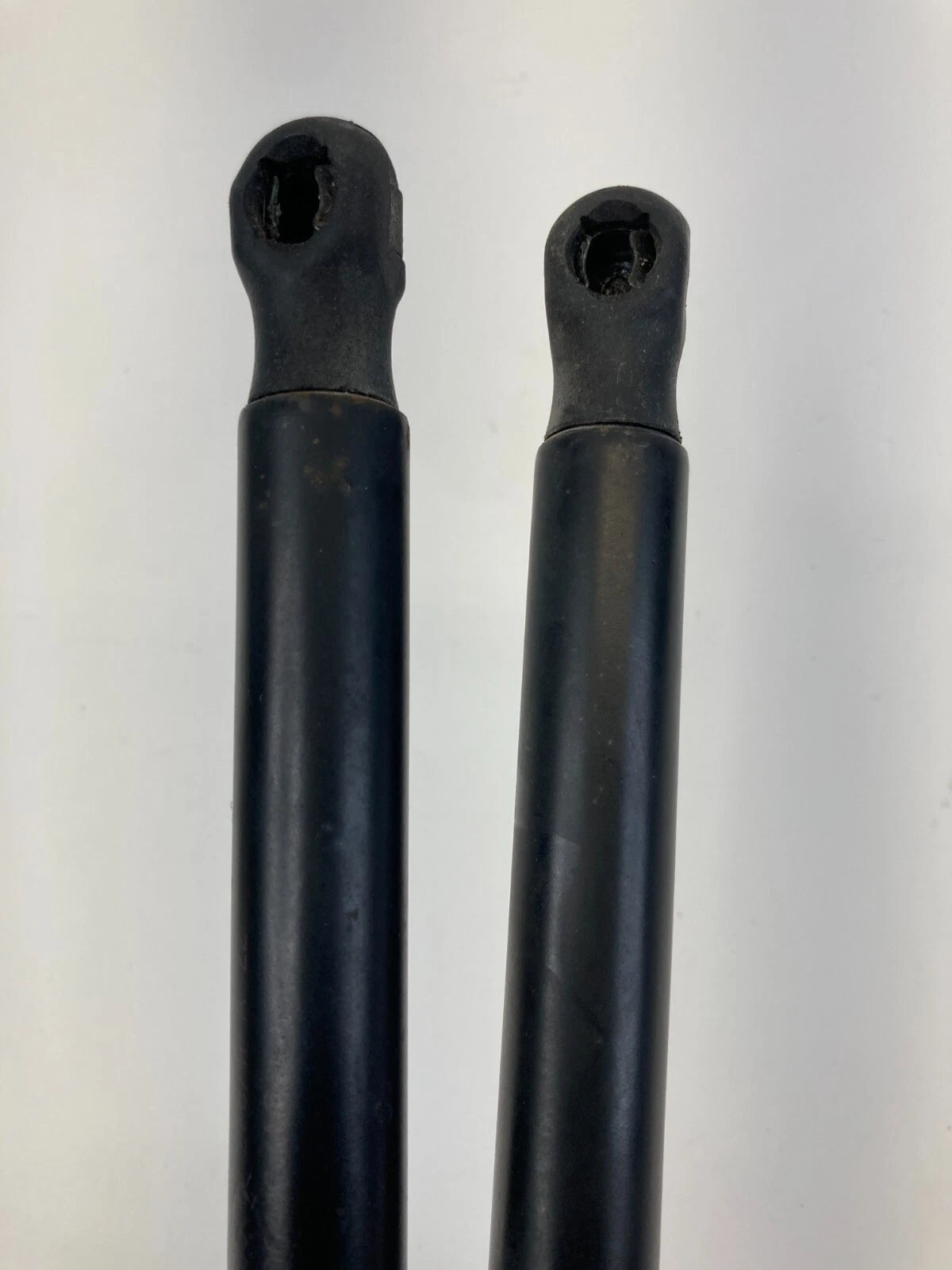 2010 2011 2012 FORD FUSION SEDAN TRUNK LID SUPPORT STRUTS CYLINDER PAIR SET