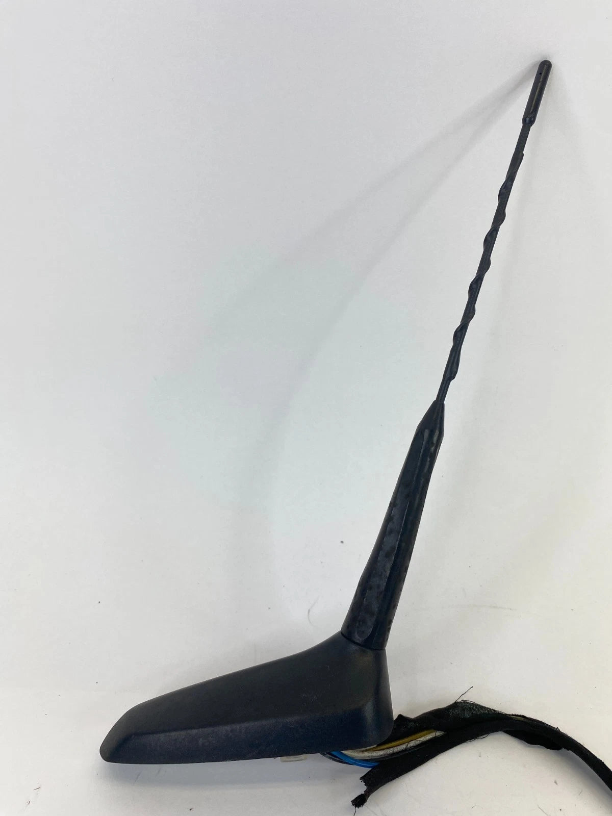 2010 2011 CHEVROLET EQUINOX ROOF MOUNTED RADIO ANTENNA BASE MAST 20863980