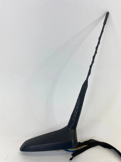 2010 2011 CHEVROLET EQUINOX ROOF MOUNTED RADIO ANTENNA BASE MAST 20863980