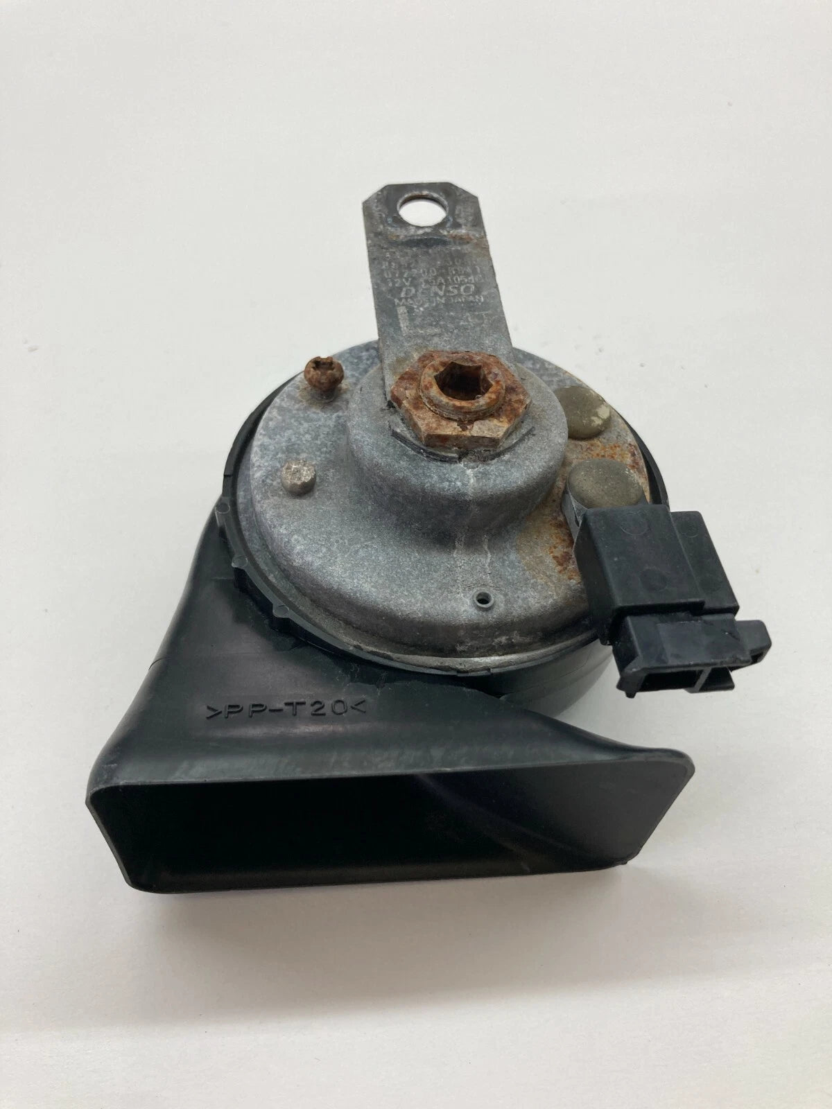 1997 1998 1999 2000 2001 LEXUS ES300 LOW NOTE SIGNAL PITCH HORN 86520-33080 OEM