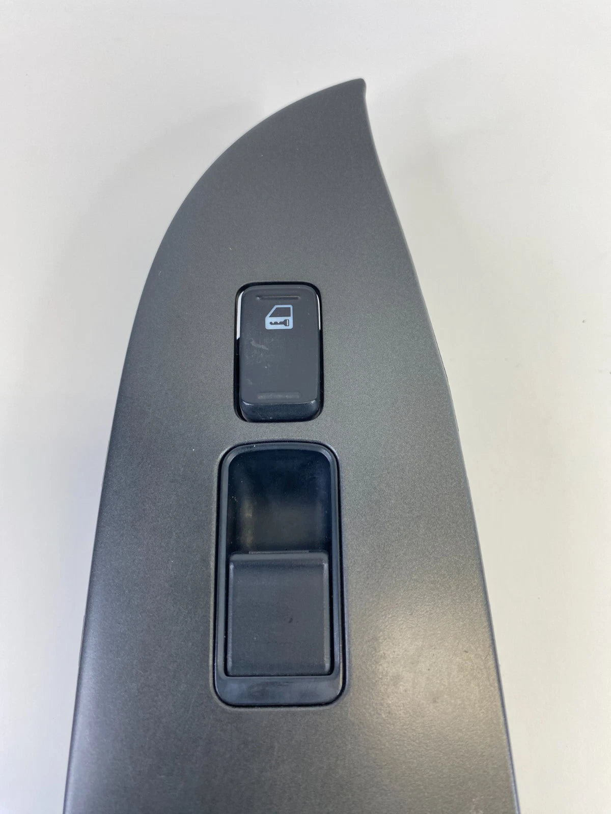 2006-2010 HONDA ODYSSEY FRONT RIGHT PASSENGER SIDE DOOR POWER WINDOW SWITCH