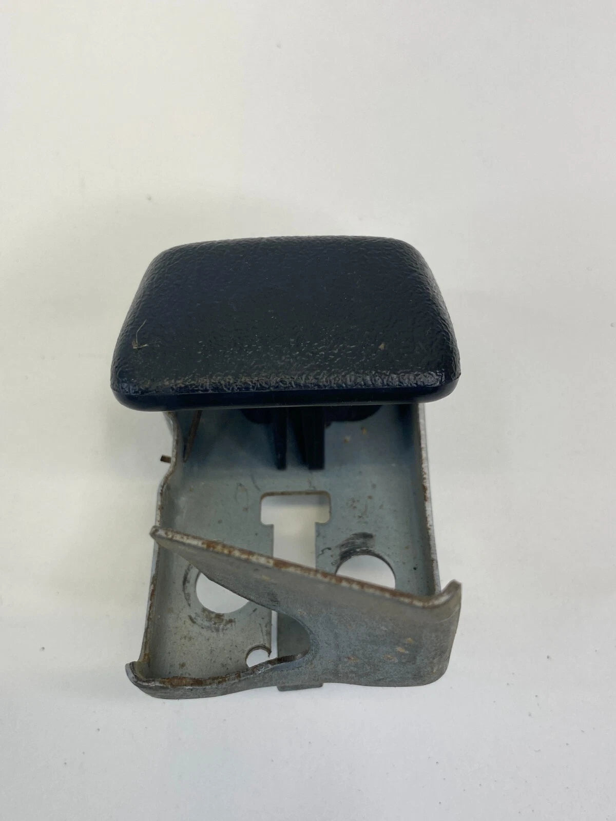 1996-2002 TOYOTA 4RUNNER FILLER GAS DOOR OPENER RELEASE HANDLE CONTROL LEVER OEM
