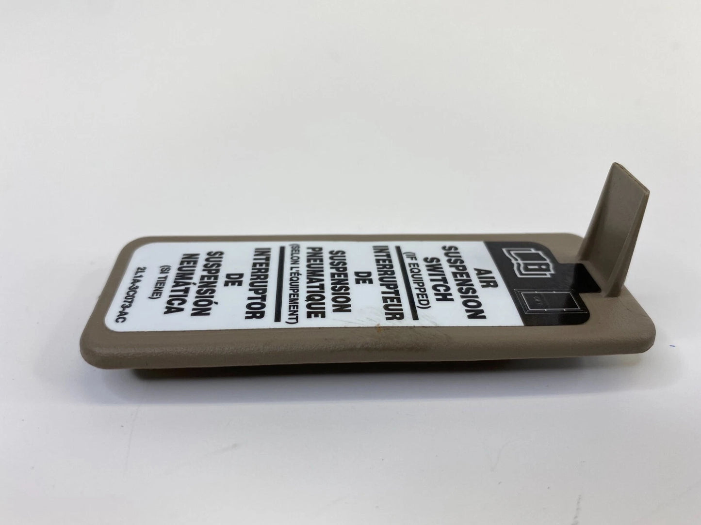 2003-2006 FORD EXPEDITION AIR SUSPENSION SWITCH COVER CAP INTERIOR 2L1A-3C073-AC
