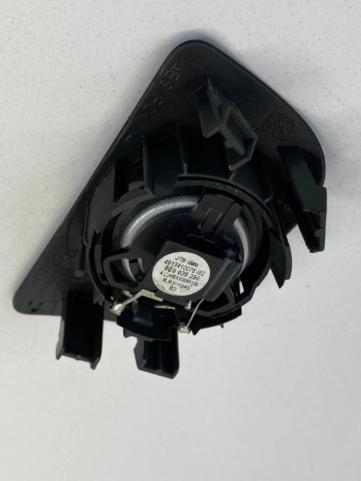 2005-2008 AUDI A4 QUATTRO REAR LEFT SIDE DOOR AUDIO SPEAKER TWEETER 8E0035399