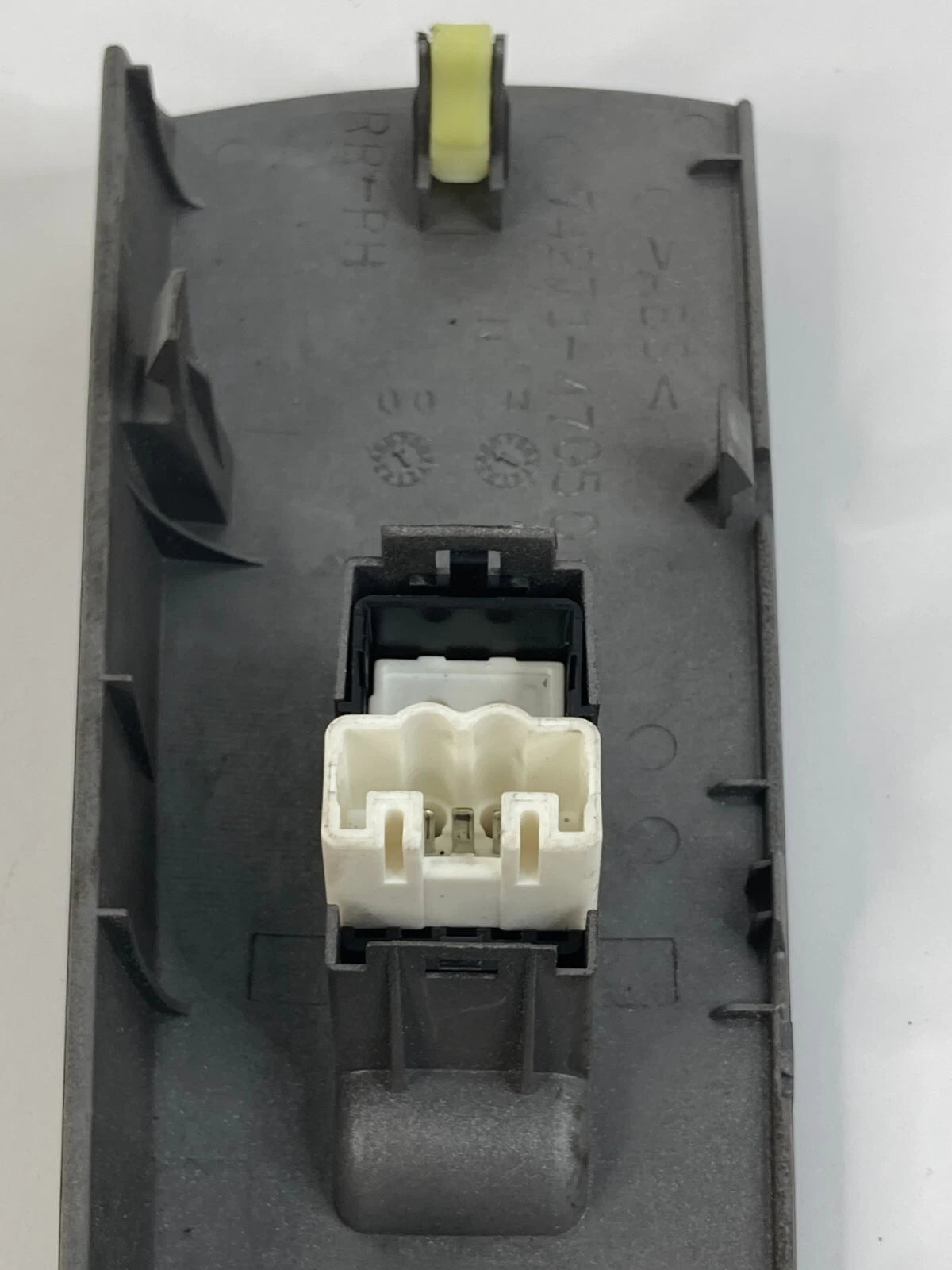 04-09 TOYOTA PRIUS REAR RIGHT DOOR WINDOW CONTROL SWITCH BEZEL OEM 7427147050