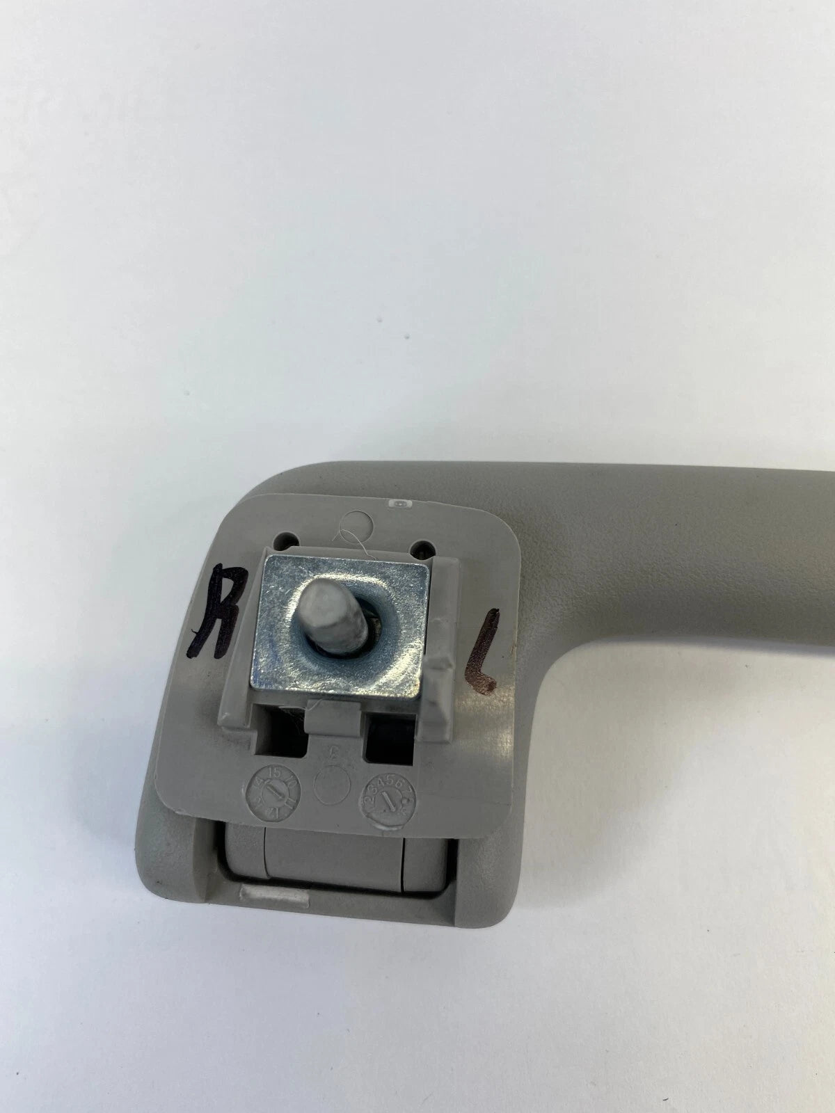 2010-2017 CHEVROLET EQUINOX ROOF REAR LEFT GRAB GRIP ASSIST HANDLE 654129907 OEM