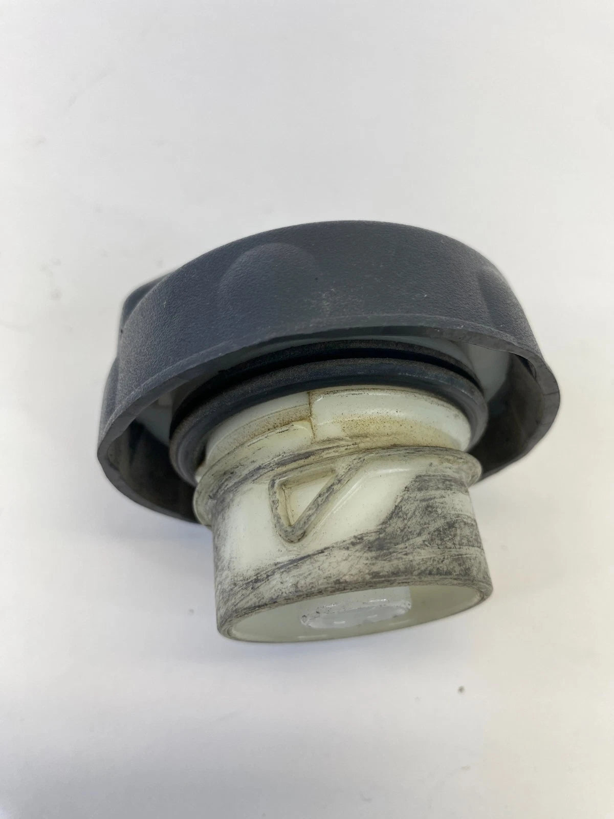 2013 14 15 2016 DODGE DART FUEL FILLER TANK GAS CAP LID COVER OEM