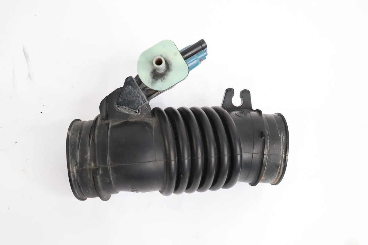 2007-2018 TOYOTA YARIS 1.5L ENGINE AIR CLEANER INTAKE HOSE TUBE DUCT 17880-21001